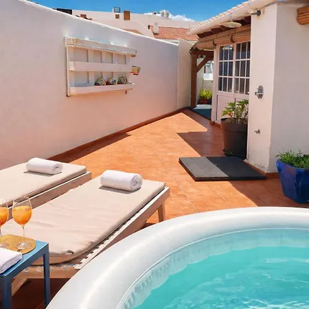 Atico 307-Jacuzzi Privado & Pool Appartement Costa Adeje (Tenerife)